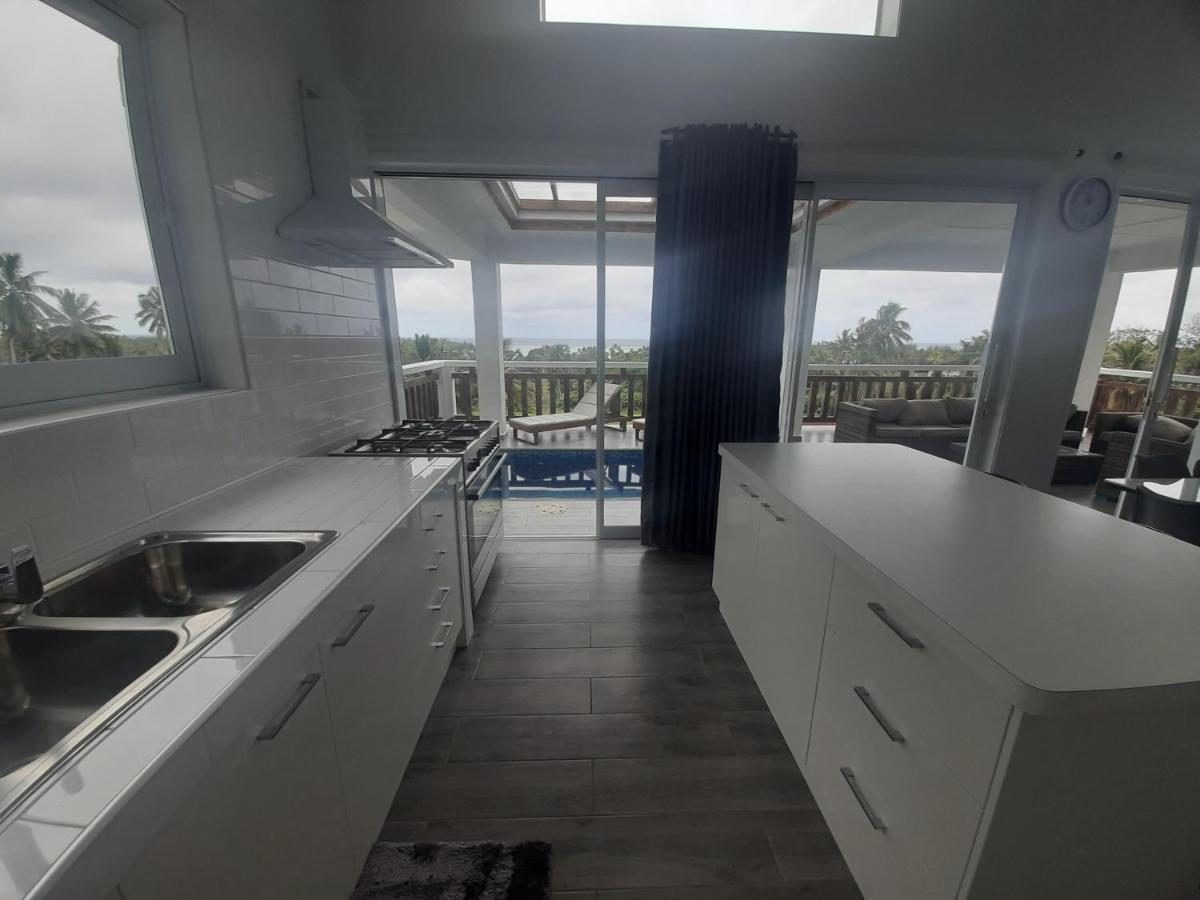 Mai'I Villa 1 - Muri Аваруа Екстер'єр фото